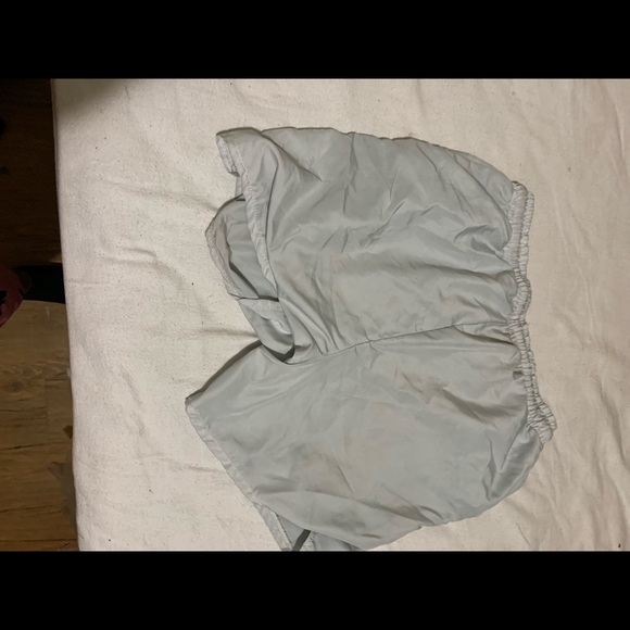 I am selling 6 pairs of gym shorts! - Picture 9 of 11